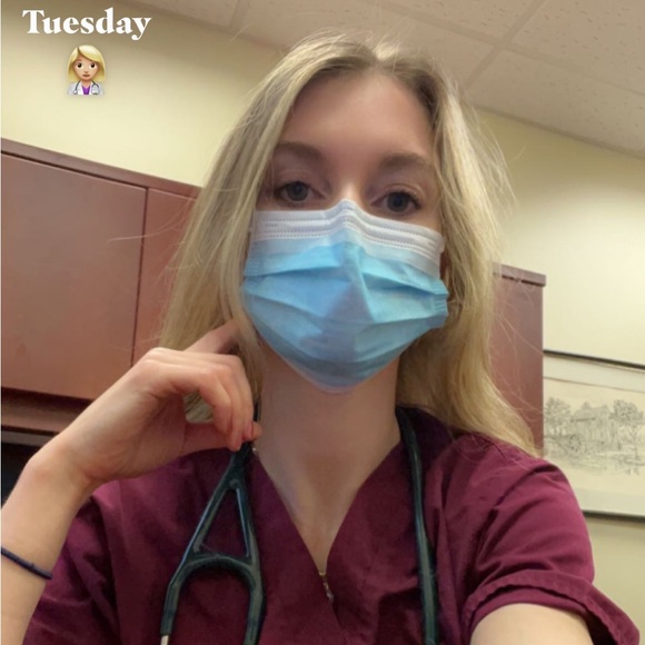 Meet your Posher, Jackie - Picture 1 of 1